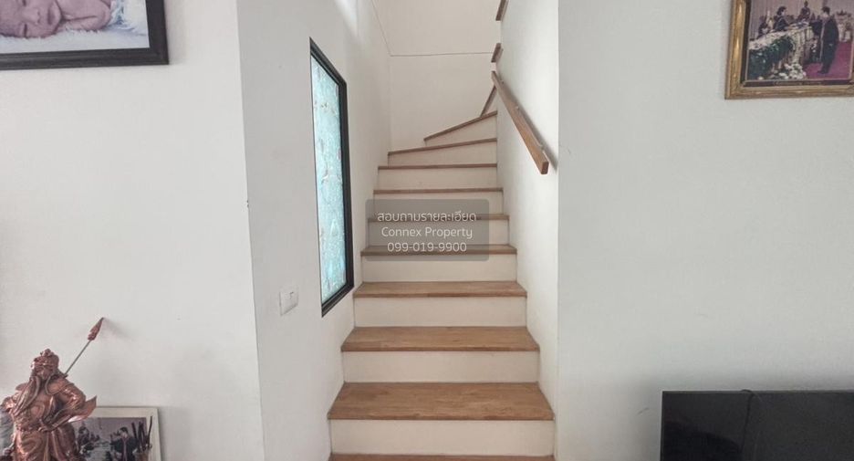 Casa adosada en venta de 3 habitaciones en Bang Phli, Samut Prakan