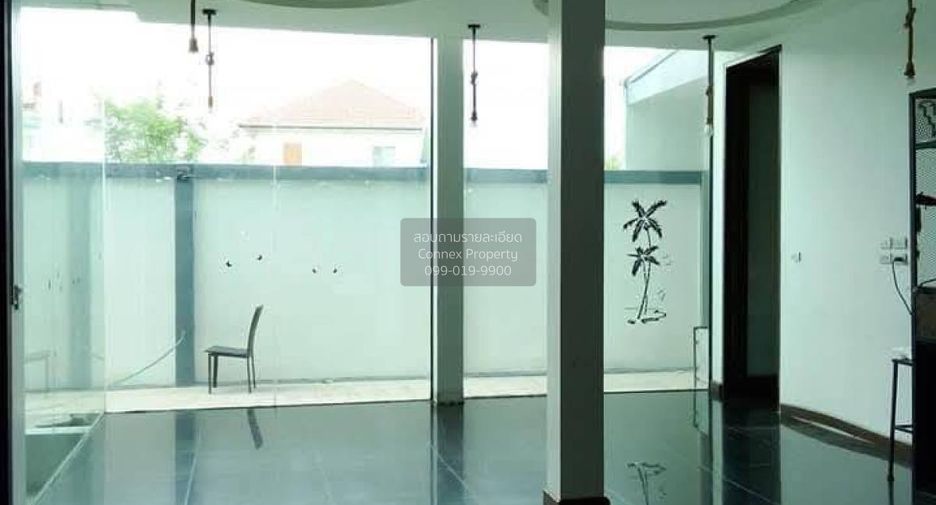 出售 4 卧室 独立屋 在 Lat Phrao, 曼谷