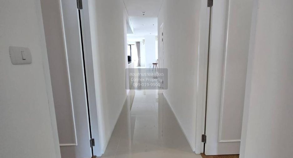 Condo en alquiler de 4 habitaciones en Watthana, Bangkok