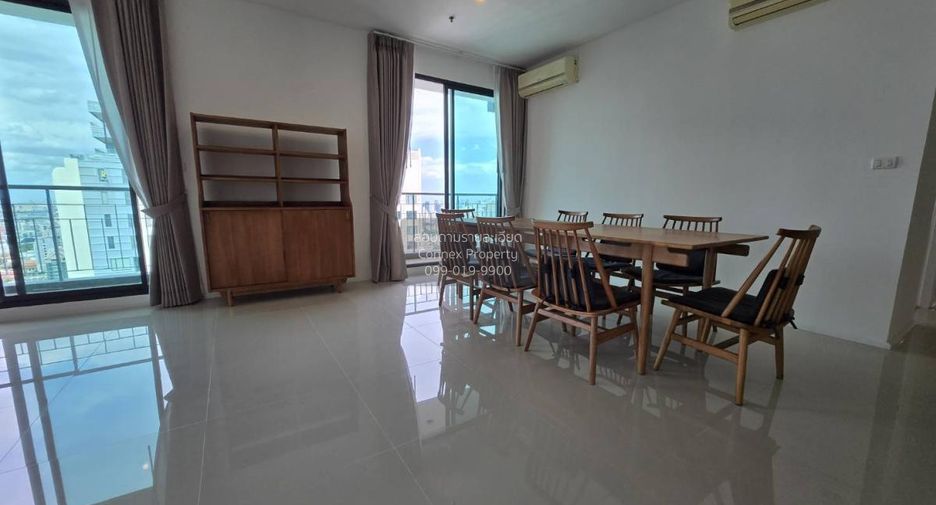 Condo en alquiler de 4 habitaciones en Watthana, Bangkok