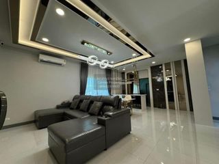 出租 5 卧室 独立屋 在 Bang Phli, Samut Prakan