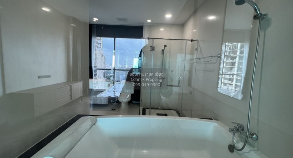 Wohnung zur Miete mit 2 Zimmer in Pathum Wan, Bangkok