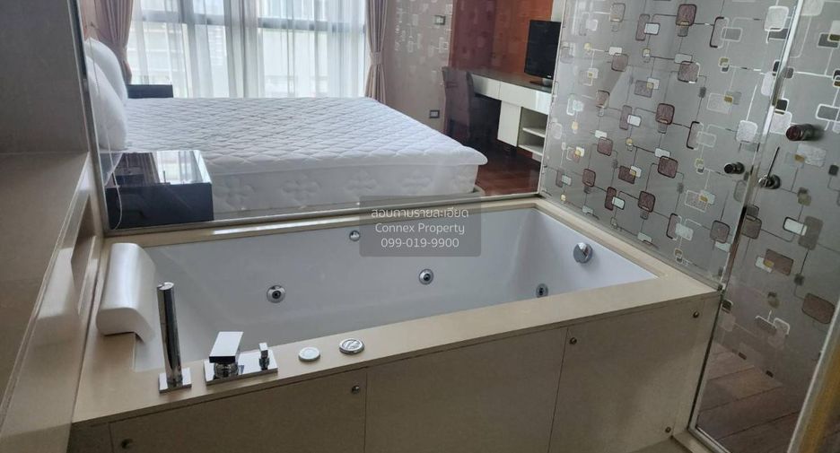 For rent 1 bed condo in Khlong Toei, Bangkok