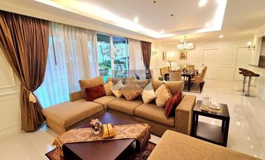 For rent 4 bedrooms condo in Watthana, Bangkok