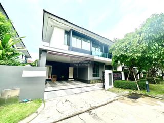 For rent 4 bedrooms house in Bang Kapi, Bangkok
