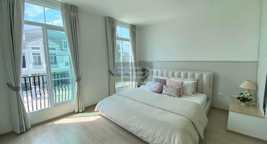 Casa adosada en alquiler de 3 habitaciones en Prawet, Bangkok