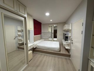 Casa adosada en alquiler de 3 habitaciones en Prawet, Bangkok