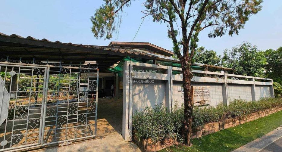 Casa en alquiler de 4 habitaciones en Chatuchak, Bangkok