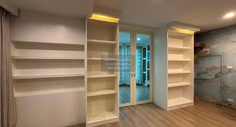 For rent 3 bedrooms house in Bang Kapi, Bangkok