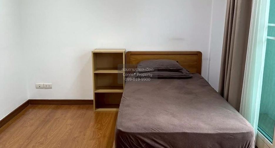 For rent 3 bedrooms townhouse in Chom Thong, Bangkok