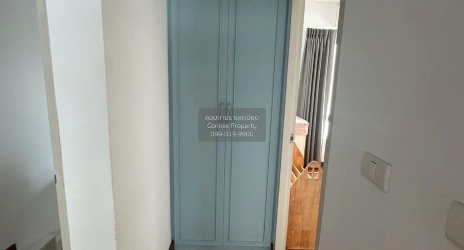 For rent 3 bedrooms townhouse in Chom Thong, Bangkok