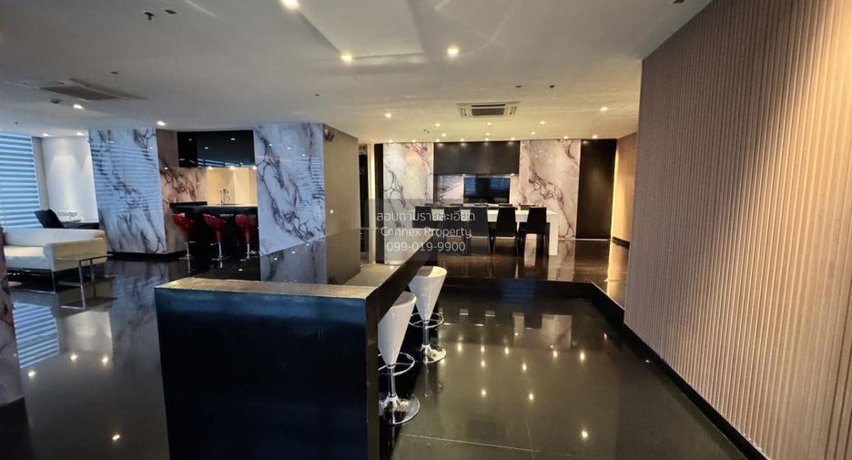 For rent 3 ベッドルーム condo in Sathon, Bangkok
