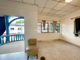 Casa adosada en alquiler y en venta de 3 habitaciones en Bang Lamung, Chonburi