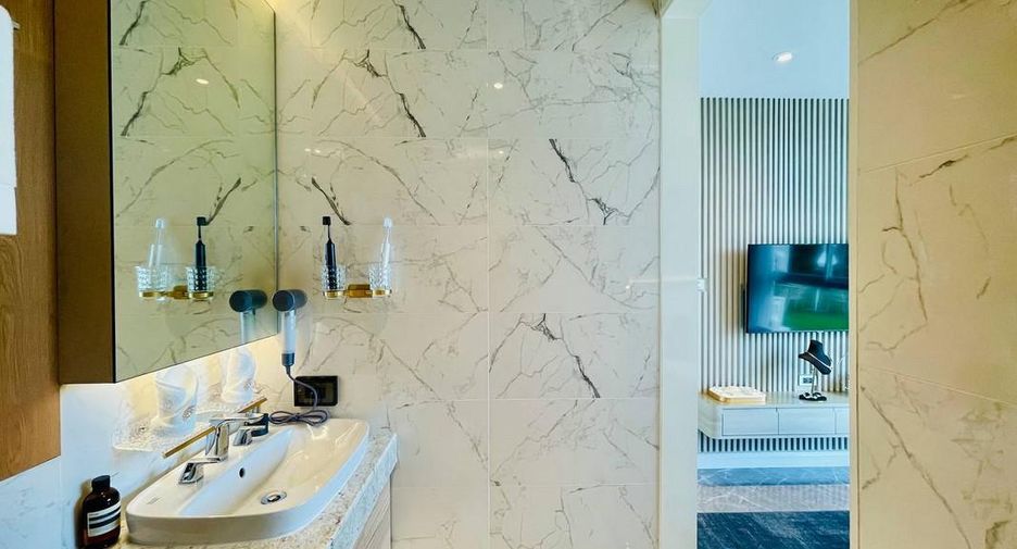 For sale 2 bedrooms condo in East Pattaya, Pattaya