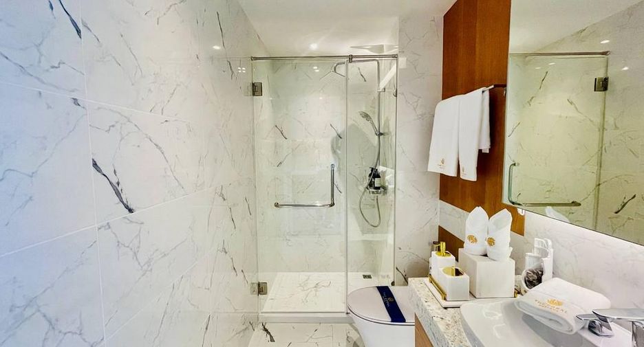 For sale 2 bedrooms condo in East Pattaya, Pattaya