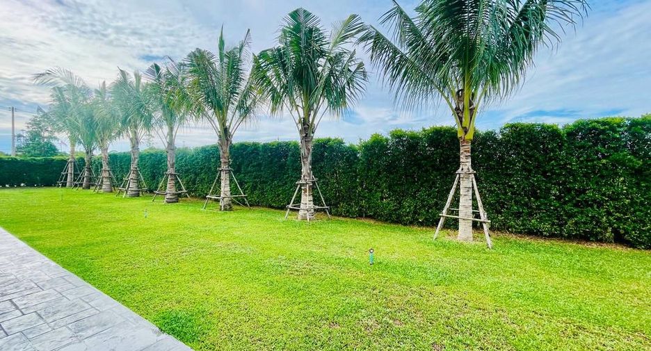 For sale 2 bedrooms condo in East Pattaya, Pattaya