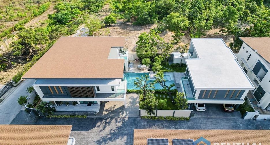 For sale 6 bedrooms villa in Bang Lamung, Chonburi