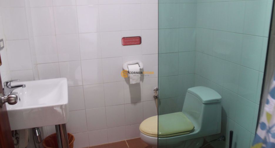 À louer et à vendre 5 chambres maison à Bang Lamung, Chonburi
