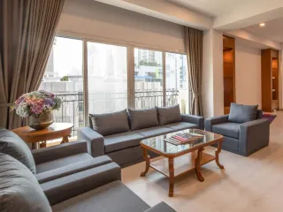 For rent 3 bedrooms condo in Watthana, Bangkok
