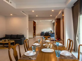 For rent 3 bedrooms condo in Watthana, Bangkok