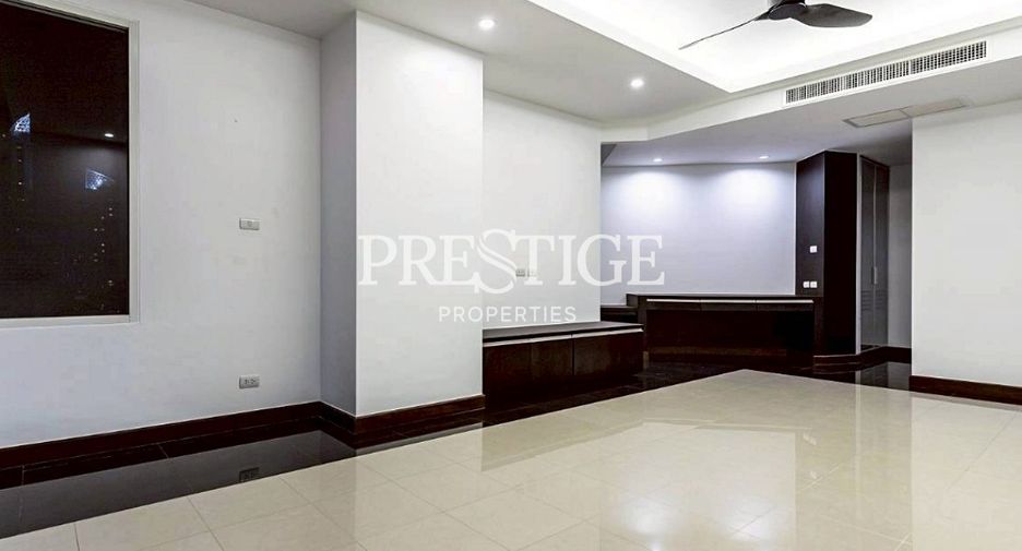 À vendre 3 chambres condo à Bang Lamung, Chonburi