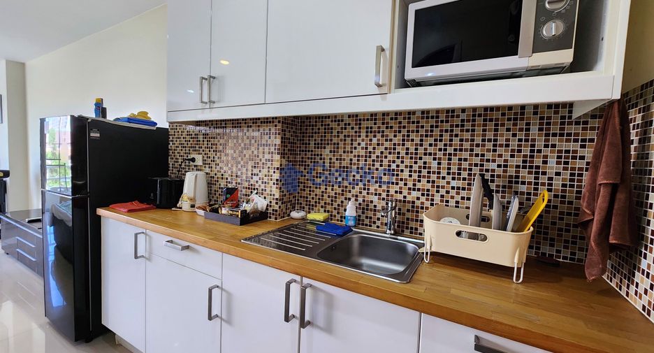 For sale 1 bed condo in Bang Lamung, Chonburi
