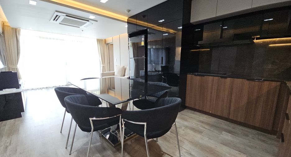 For sale 2 ベッドルーム condo in Sathon, Bangkok