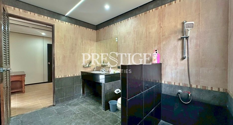 Haus zur Miete mit 4 Zimmer in Sattahip, Chonburi