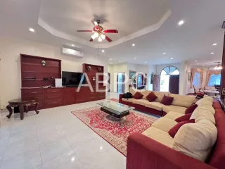 For rent 5 bedrooms house in Ban Bueng, Chonburi