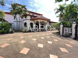 For rent 5 bedrooms house in Bang Lamung, Chonburi