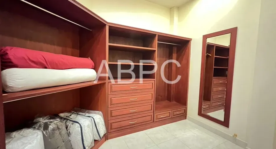 Haus zur Miete mit 5 Zimmer in Ban Bueng, Chonburi