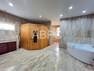 For rent 5 bedrooms house in Ban Bueng, Chonburi