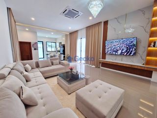 For sale 4 bedrooms house in Bang Lamung, Chonburi