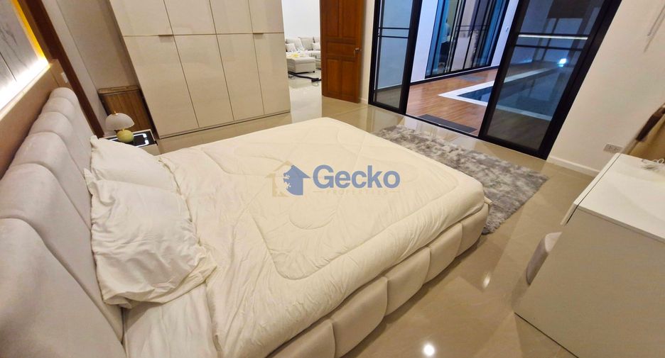For sale 4 bedrooms house in Bang Lamung, Chonburi