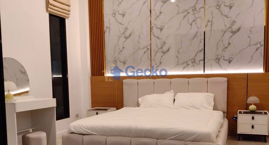 For sale 4 bedrooms house in Bang Lamung, Chonburi