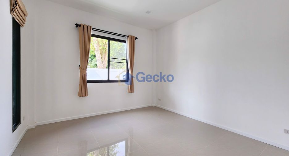 For sale 4 bedrooms house in Bang Lamung, Chonburi
