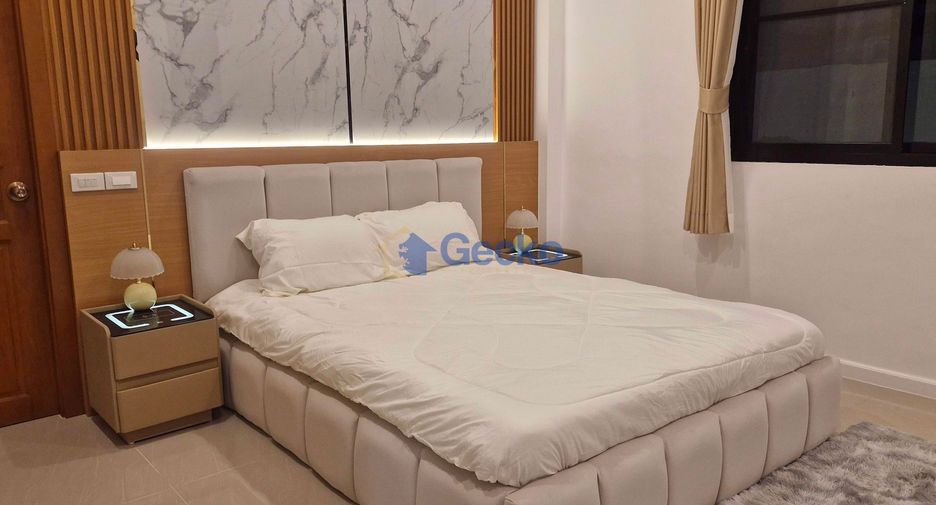 For sale 4 bedrooms house in Bang Lamung, Chonburi