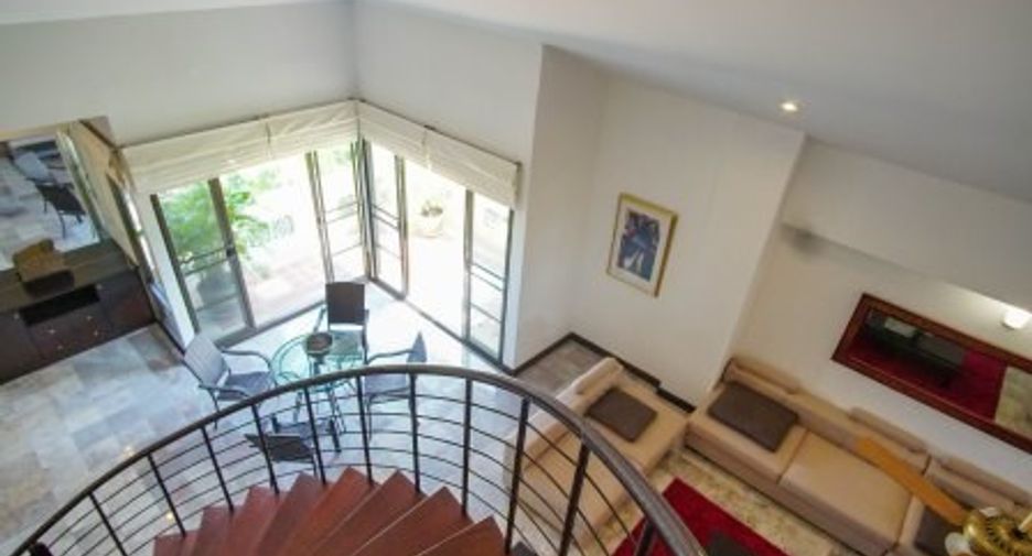 For rent 4 bedrooms condo in Watthana, Bangkok