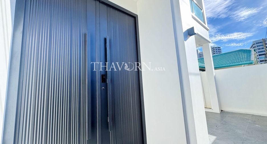 For sale 5 bedrooms house in Bang Lamung, Chonburi
