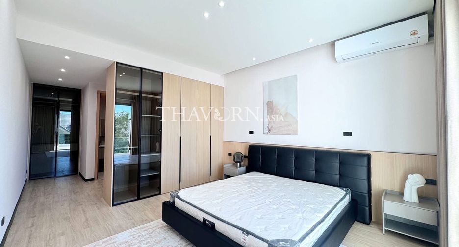For sale 5 bedrooms house in Bang Lamung, Chonburi