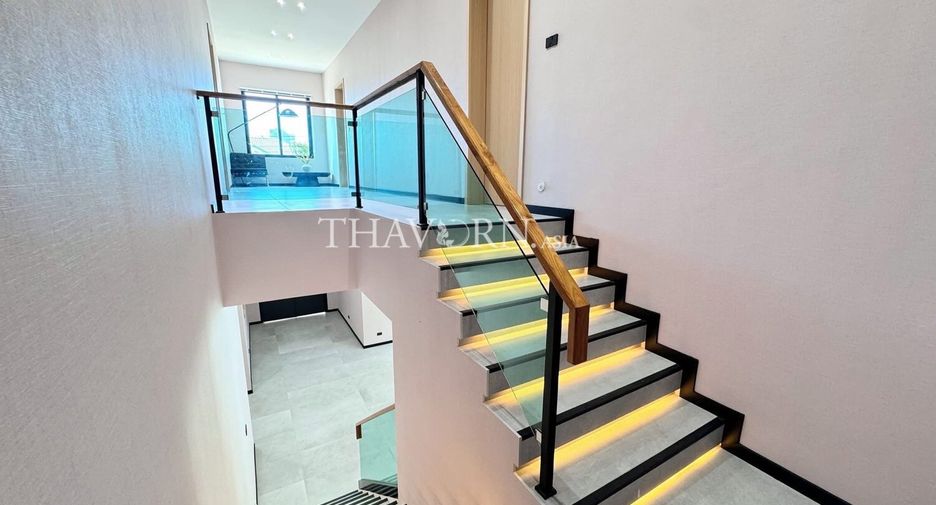 For sale 5 bedrooms house in Bang Lamung, Chonburi
