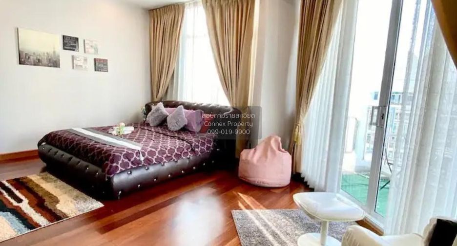 For rent 5 bedrooms condo in Huai Khwang, Bangkok