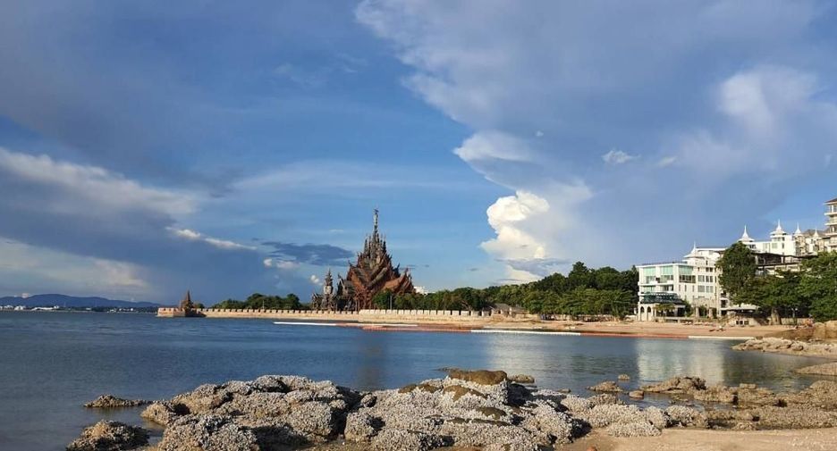 Condo en venta de 3 habitaciones en Bang Lamung, Chonburi