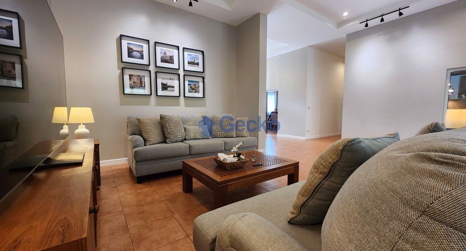 For sale 5 bedrooms house in Bang Lamung, Chonburi