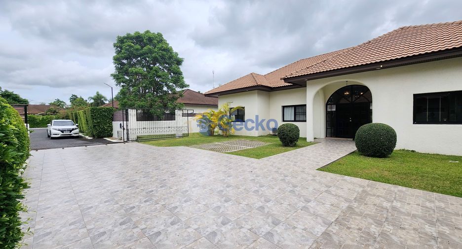 For sale 5 bedrooms house in Bang Lamung, Chonburi