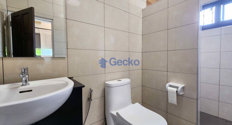 For sale 5 bedrooms house in Bang Lamung, Chonburi