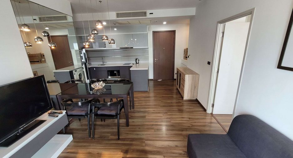For rent 2 bedrooms condo in Khlong Toei, Bangkok