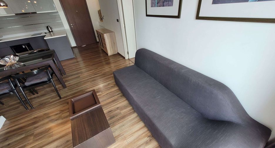 For rent 2 bedrooms condo in Khlong Toei, Bangkok