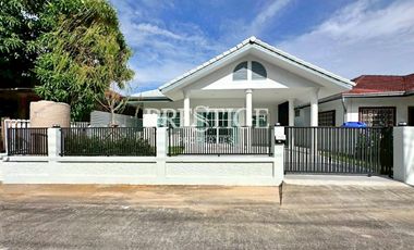 For sale 2 bedrooms house in East Pattaya, Pattaya