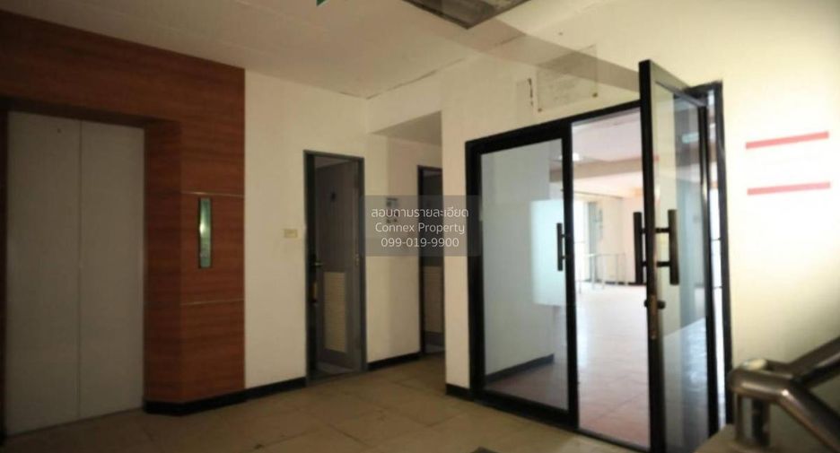 Local comercial en venta de 1 habitaciones en Bang Kapi, Bangkok